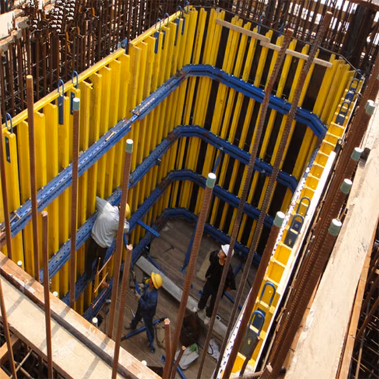 Lainggong-Schachtträgerplattform für Aufzugsausrüstung, Treppenhauskern-Wandaufzugsschalung für den Bau